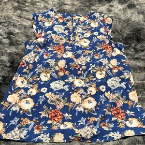 41 Hawthorn, size small, blue floral blouse.